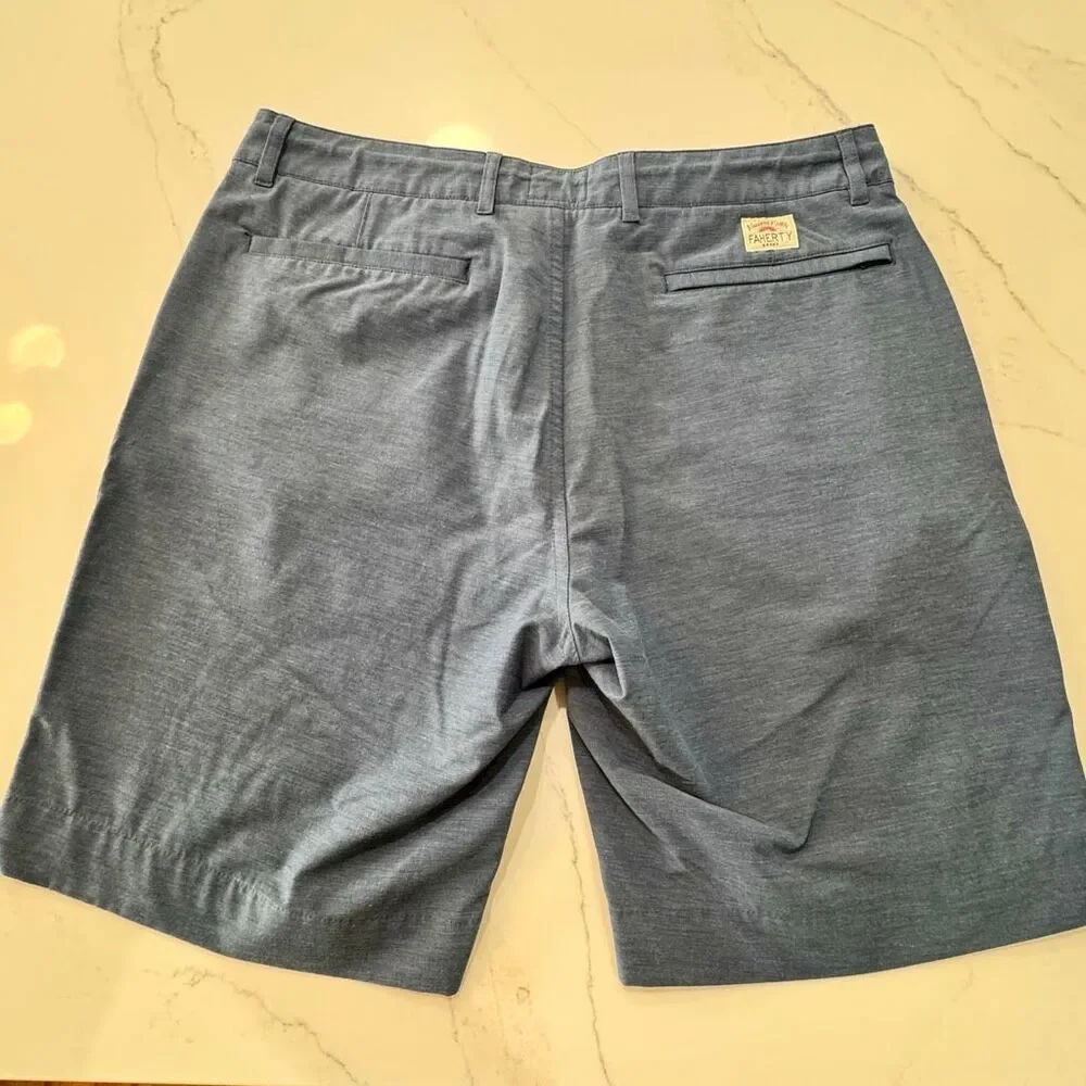Faherty All Day Shorts. Heather Blue. Size 33.